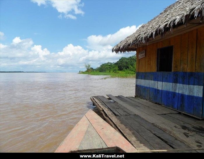 amazon_river_iquitos_loreto_peru