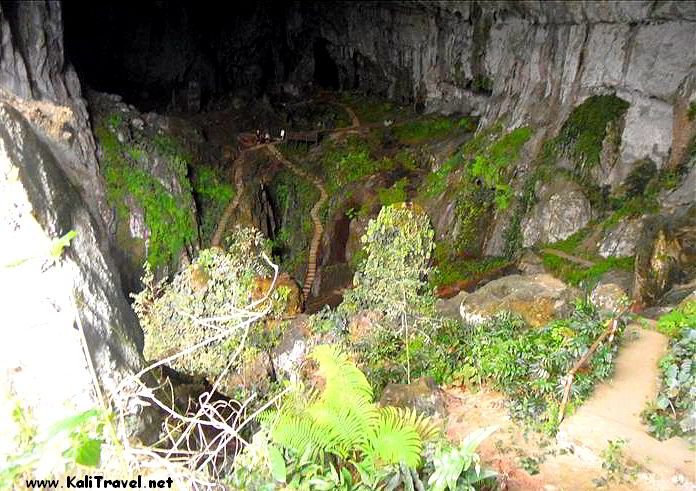 fairy_cave_cavern_bau_sarawak