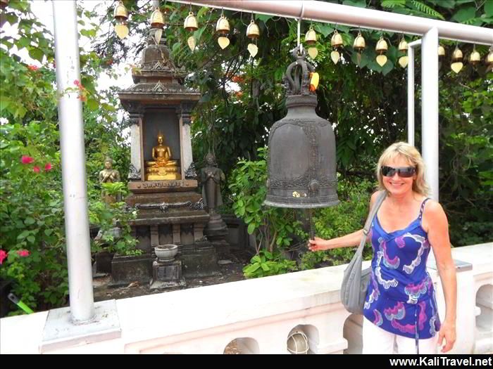 golden_mount_temple_bangkok_thailand