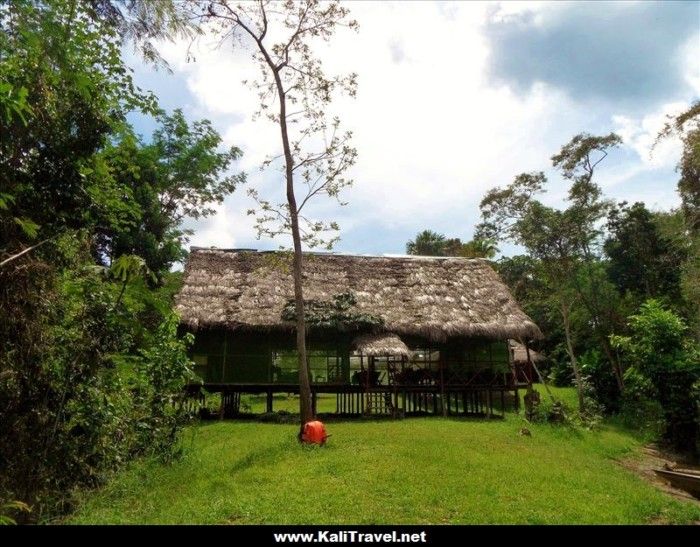 queens-lodge-amazon-river-iquitos-loreto-peru-roger-tours