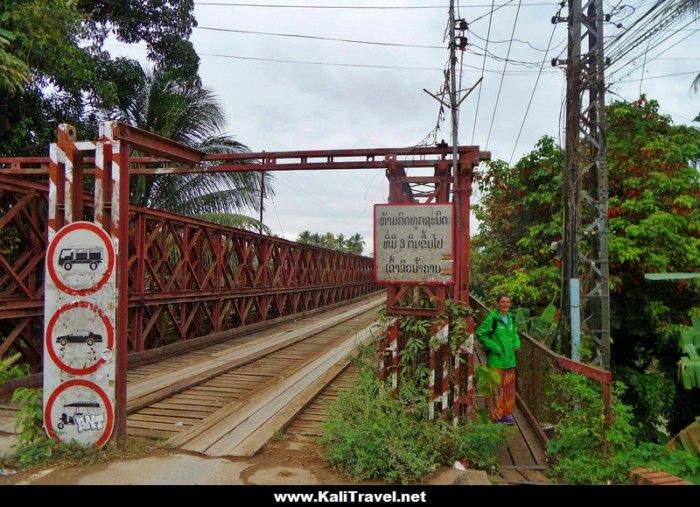 luang-prabang-old-red-iron-bridge-nam-khan-river-laos