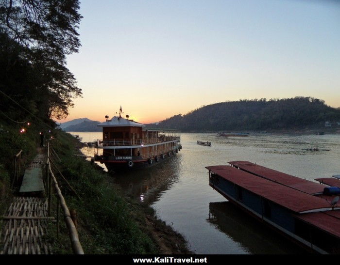 luang-prabang-sunset-mekong-river-boats-laos