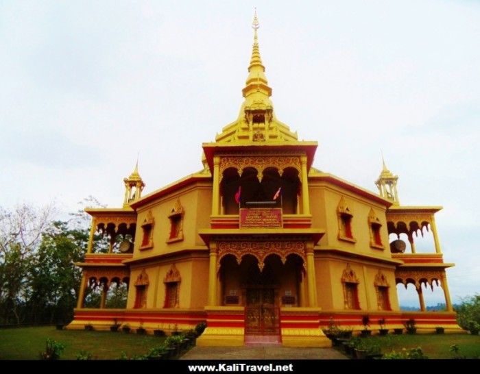 luang-prabang-wat-paphonphao-vacnaram-temple-buddhist-laos