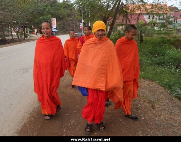 luang-prabang-young-monks-laos